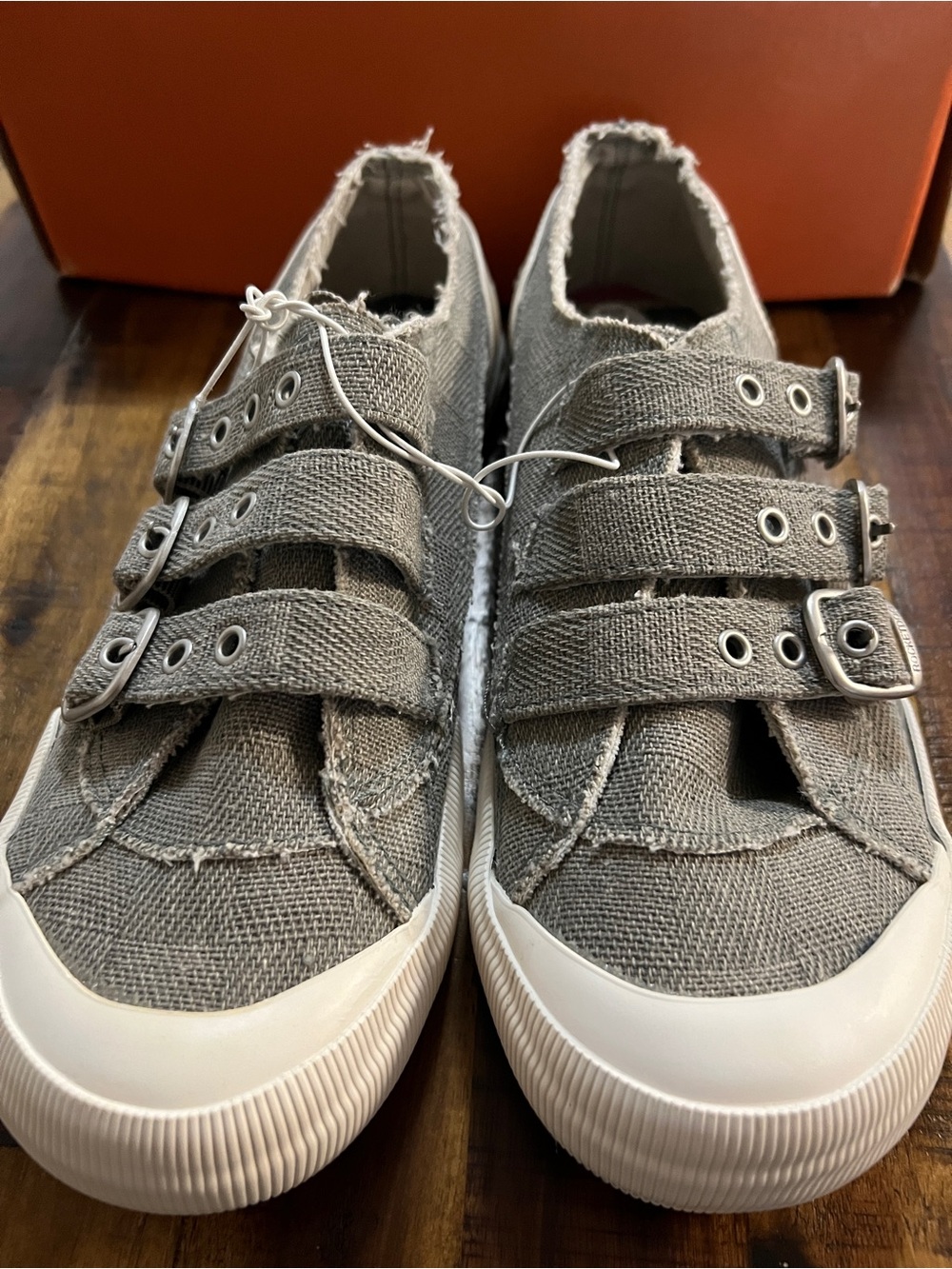 Rocket Dog Gray Frayed Canvas Triple-Strap Sneakers